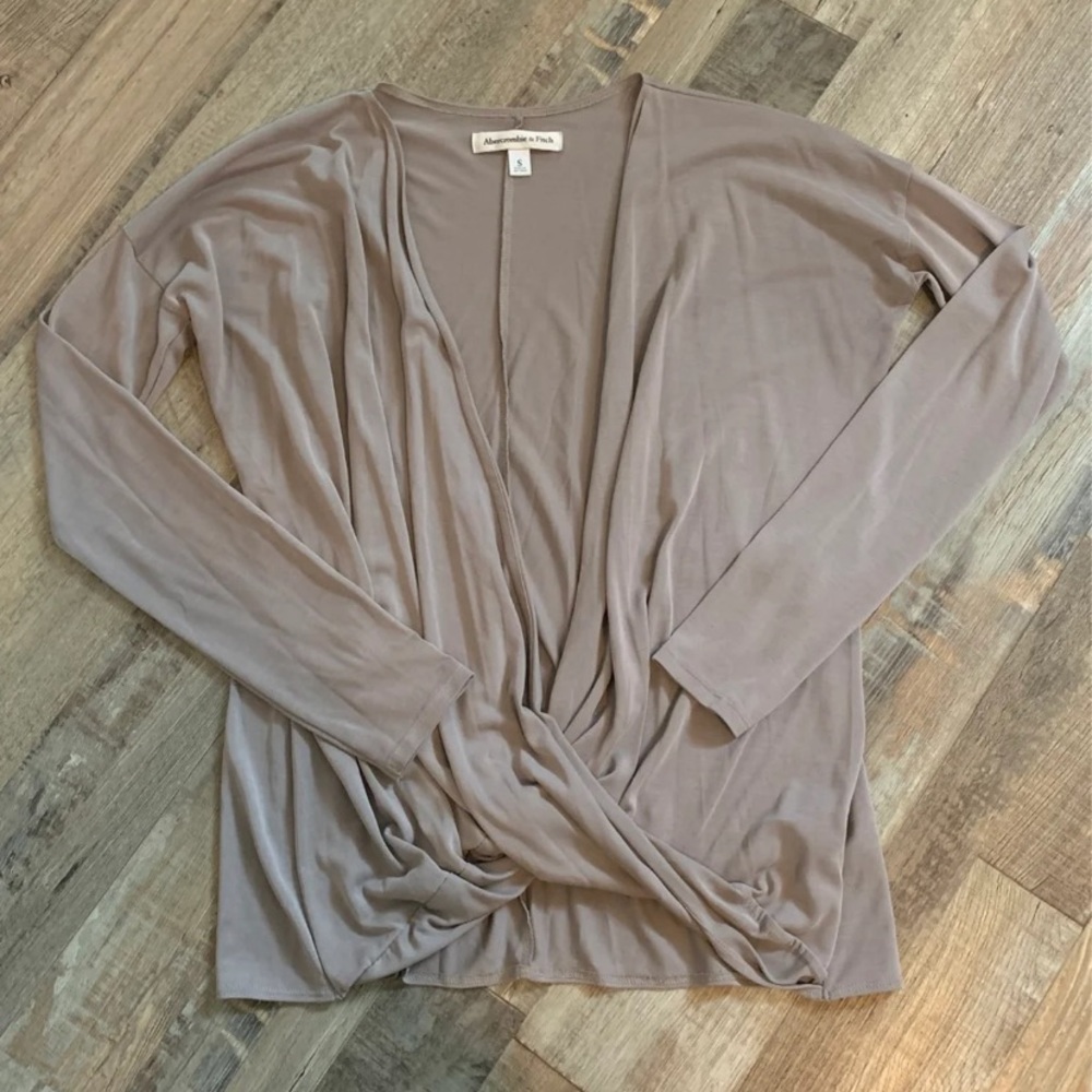 Twist open front top